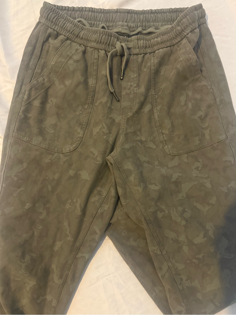 Athleta camo Drawstring Joggers - Comfortable Casual Sweatpants